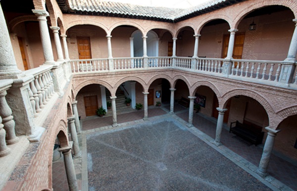 Patio de los Fúcares